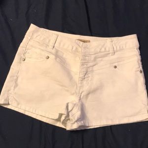 White, high-waisted, button down shorts size 9/10
